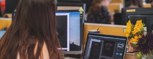 mimi-thian-tkFRFunRDbw-unsplash web coding